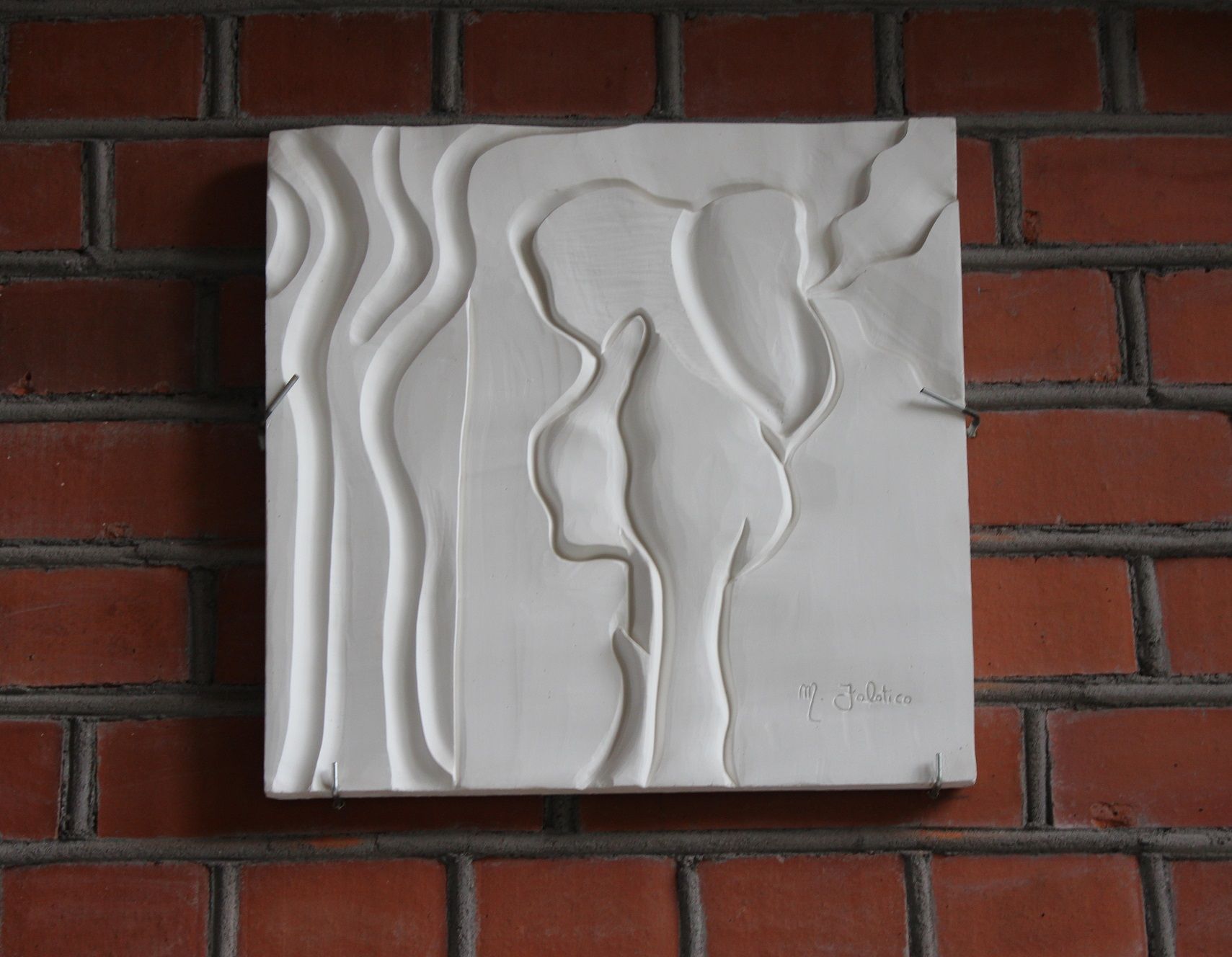 CURVE by Margherita Falotico 